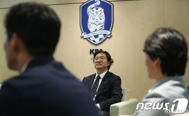 同样将于3月24日在数字平台上架的还有STX出品，马修;麦康纳、查理;汉纳姆主演的《绅士们》